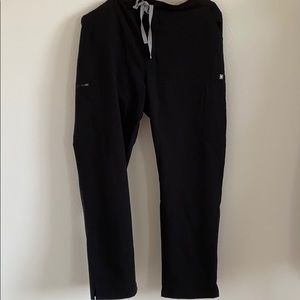 FIGS Yola Skinny Scrub Pants in Black (Regular)